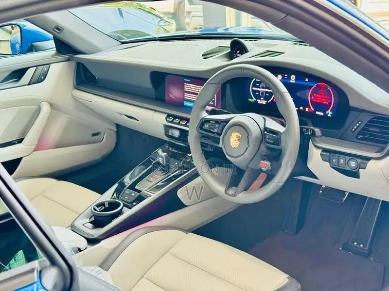 Porsche 911 Carrera Coupe Sports Unregis 2025