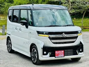 Suzuki Spacia Custom 2024