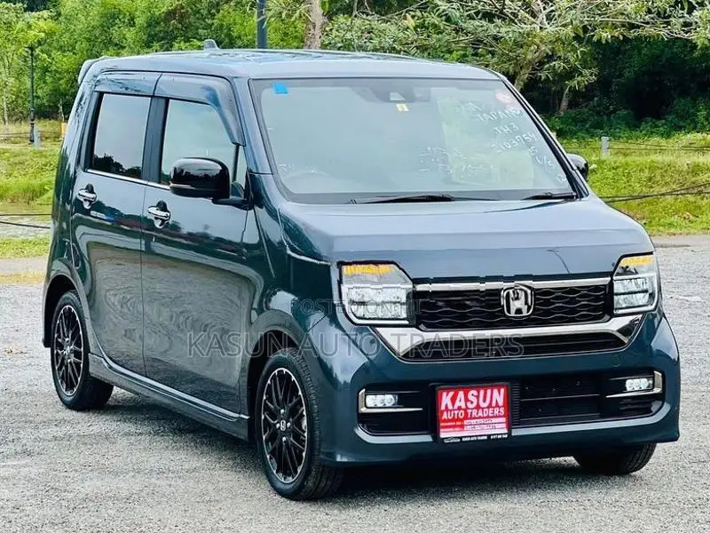 Honda N-WGN Custom 2024