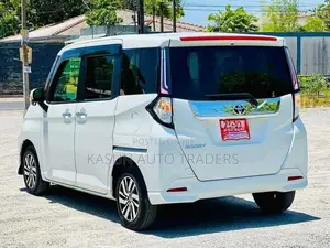 Toyota Roomy G Custom 2024