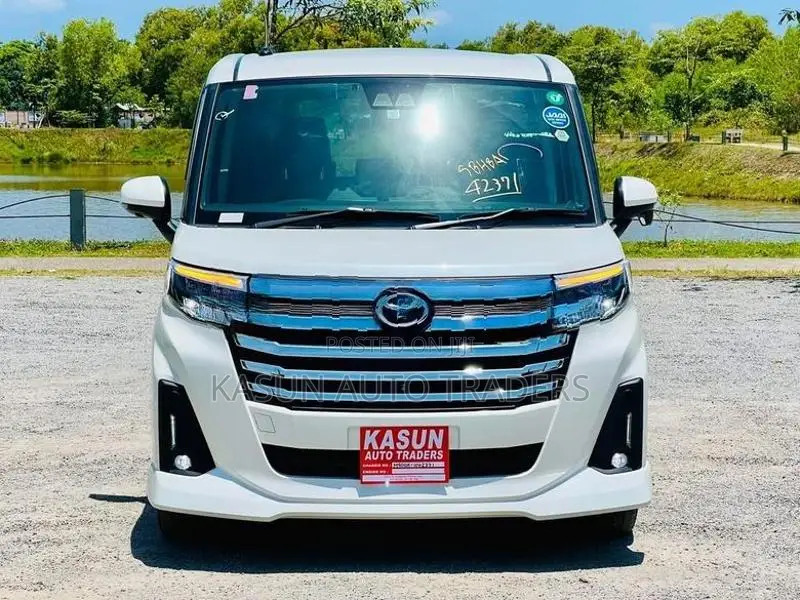 Toyota Roomy G Custom 2024