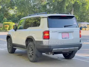 Toyota Land Cruiser Prado 250 2024