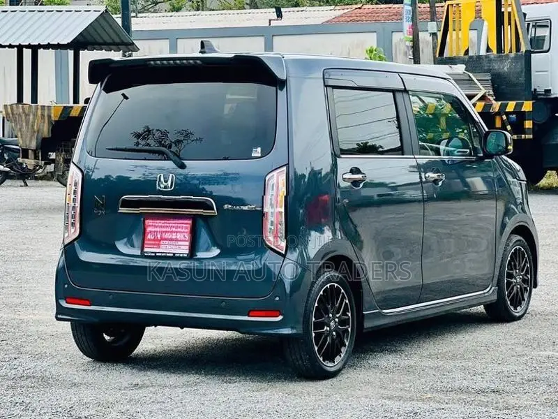 Honda N-WGN Custom 2024