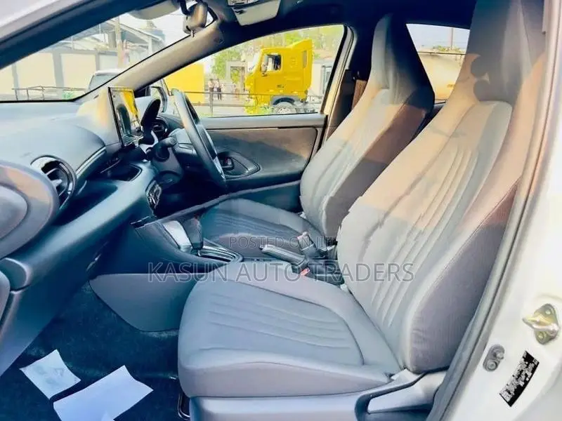 Toyota Yaris X Grade 2024