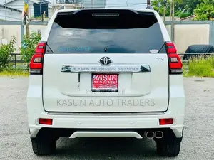 Toyota Land Cruiser Prado TX L Grade 2023