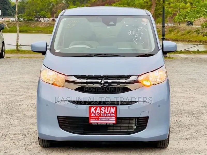 Mitsubishi eK Wagon M Grade 2024