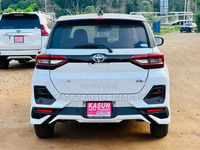 Toyota Raize Z Hybrid 2025