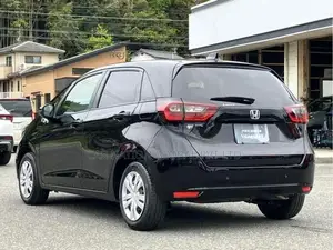 Honda Fit e:HEV HOME Edition 2025