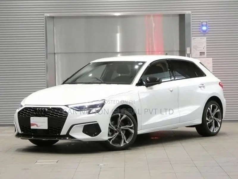 Audi A3 30 TFSI Signature 2024