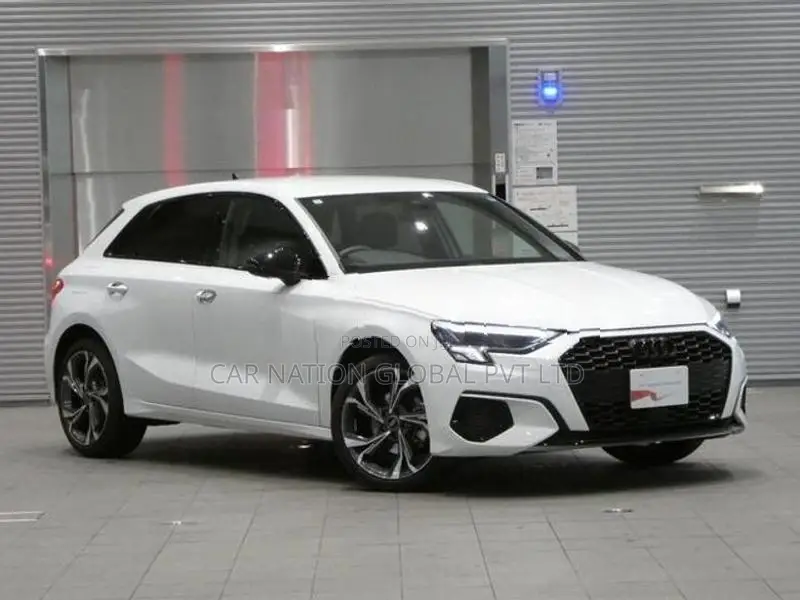 Audi A3 30 TFSI Signature 2024