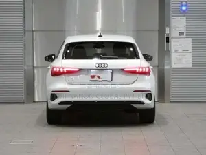 Audi A3 30 TFSI Signature 2024