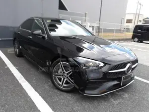 Mercedes Benz C200 AMG LINE 2025
