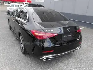 Mercedes Benz C200 AMG LINE 2025