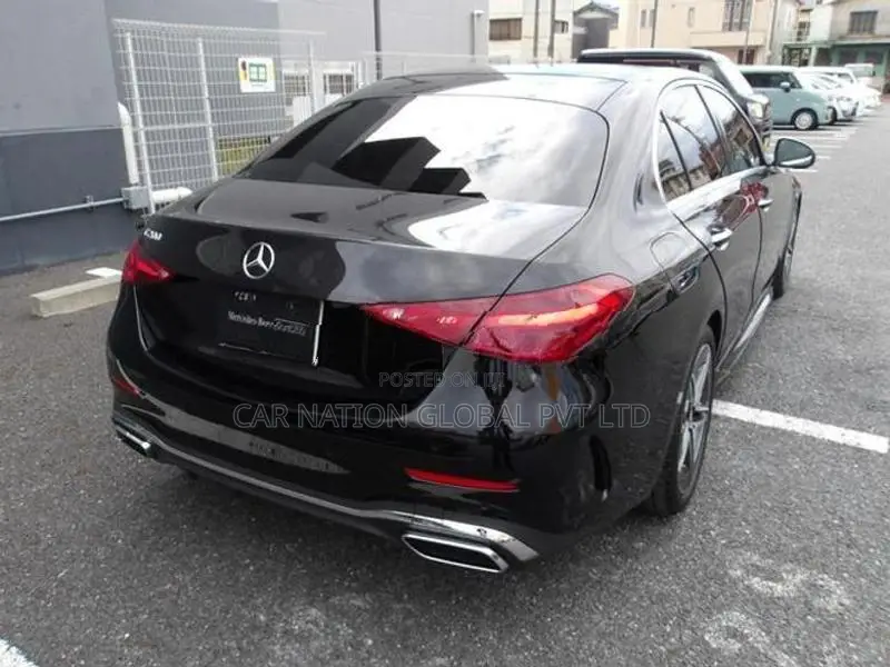 Mercedes Benz C200 AMG LINE 2025
