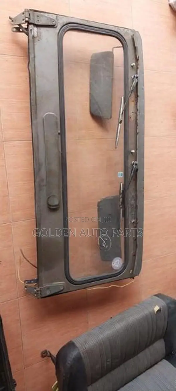 Mitsubishi 4dr5 Jeep Recondition Windscreen Frame