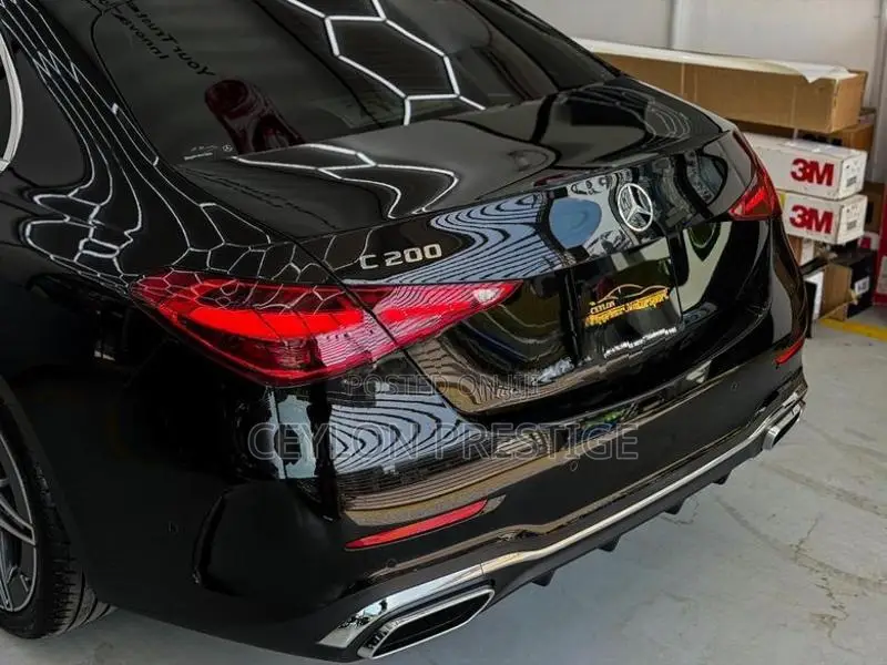 Mercedes Benz C200 AMG LINE 2025