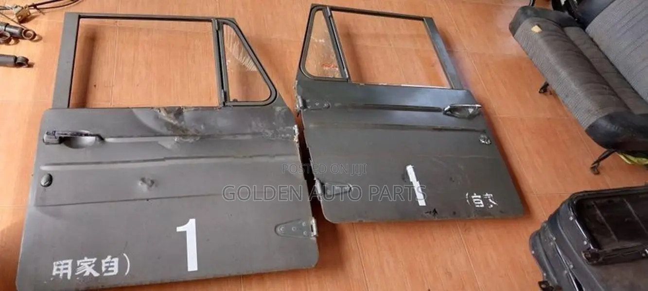 Mitsubishi 4dr5 J24/j44 Jeep Recondition front door set