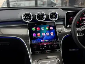 Mercedes Benz C200 AMG LINE 2025