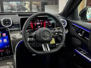 Mercedes Benz C200 AMG LINE 2025