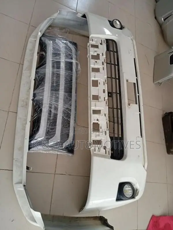 Toyota KDH Front Bumper with fog
