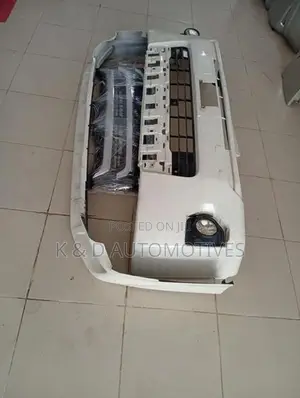 Toyota KDH Front Bumper with fog