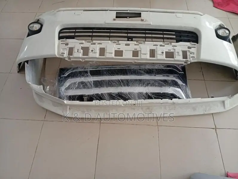 Toyota KDH Front Bumper with fog