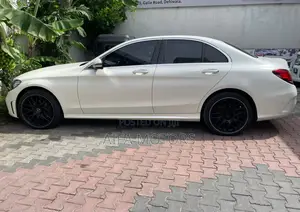 Mercedes-Benz C200 2019 White