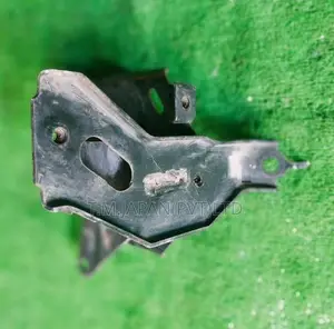 TOYOTA VITZ KSP 90 GEAR BOX MOUNT