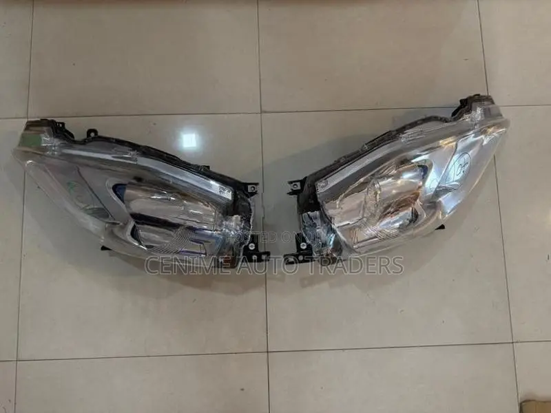 Nissan Leaf Head Lamp