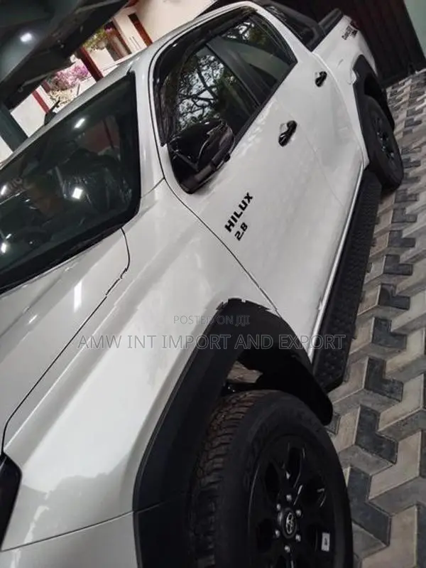 Toyota Hilux Travo 2025
