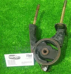 TOYOTAVITZ KSP90 GEAR BOX MOUNT