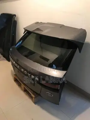 Genuine Range Rover Velar 2019 dicky door tailgate windscreen light