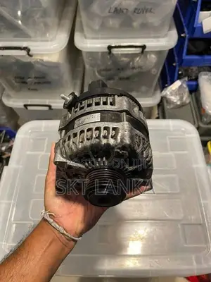 Genuine Range Rover Evoque 2013 diesel engine alternator