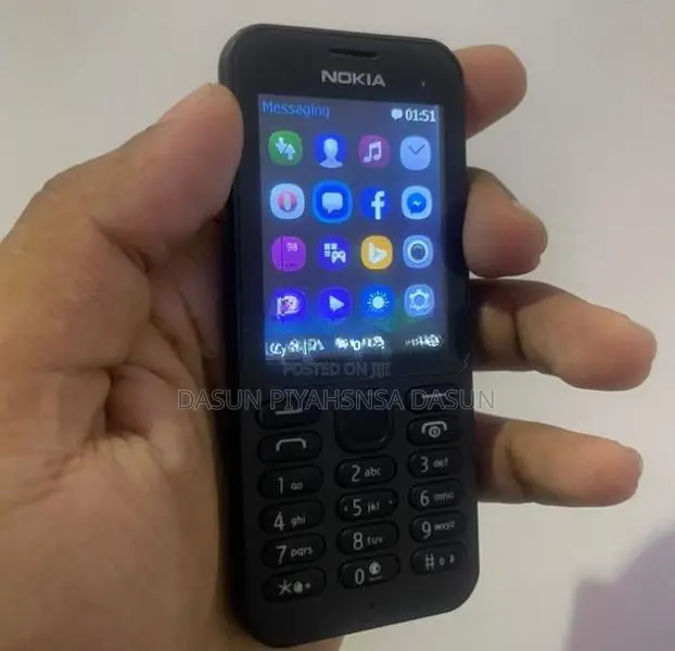 Nokia 215 (Used)