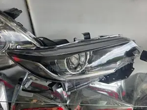 toyota premio head light