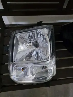 Toyota Everyday 17 Head Light