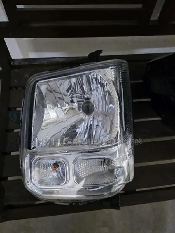 Toyota Everyday 17 Head Light