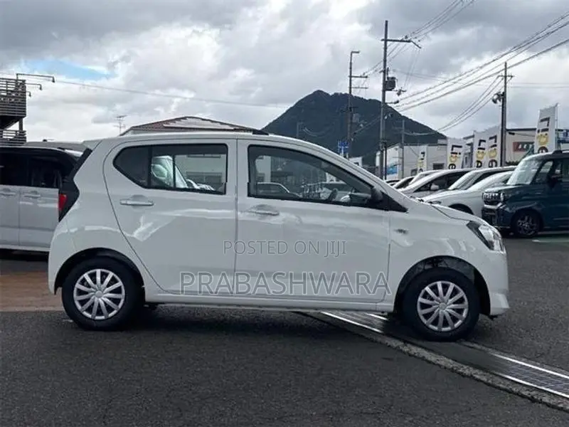 Daihatsu Mira X (Import) 2025