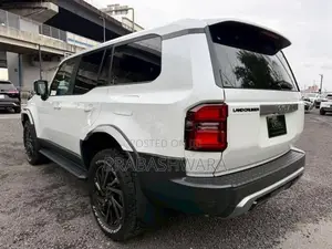 Toyota Land Cruiser Prado 250 VX (Import) 2025