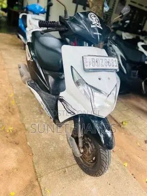 Honda Dio Black /White 2016