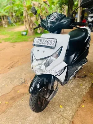 Honda Dio Black /White 2016