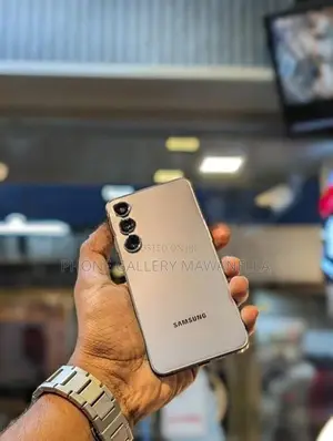 Samsung Galaxy S24 256GB (Used)