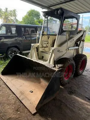 Bobcat Clark 725 Loader