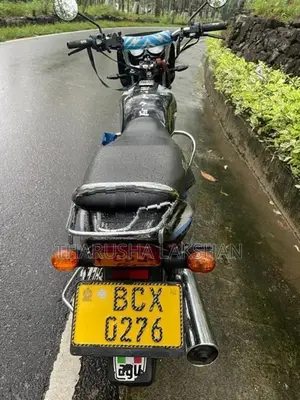 Bajaj CT100 2015
