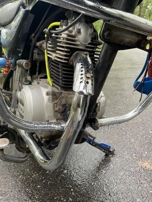 Bajaj CT100 2015