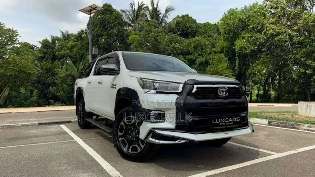 Toyota Hilux Revo 2.8 4x4 2025