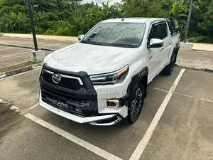 Toyota Hilux Revo 2.8 4x4 2025
