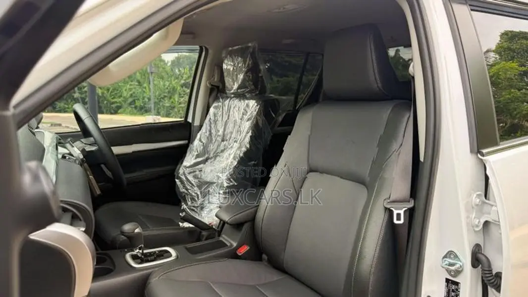 Toyota Hilux Revo 2.8 4x4 2025