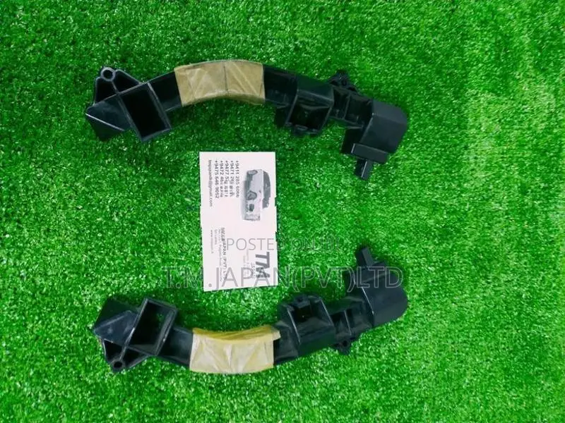 Toyota Land Cruiser Prado Bumper Retainer (One PCS)