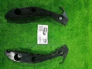 Toyota Prius 20 Front Bumper Retainer (One Side)